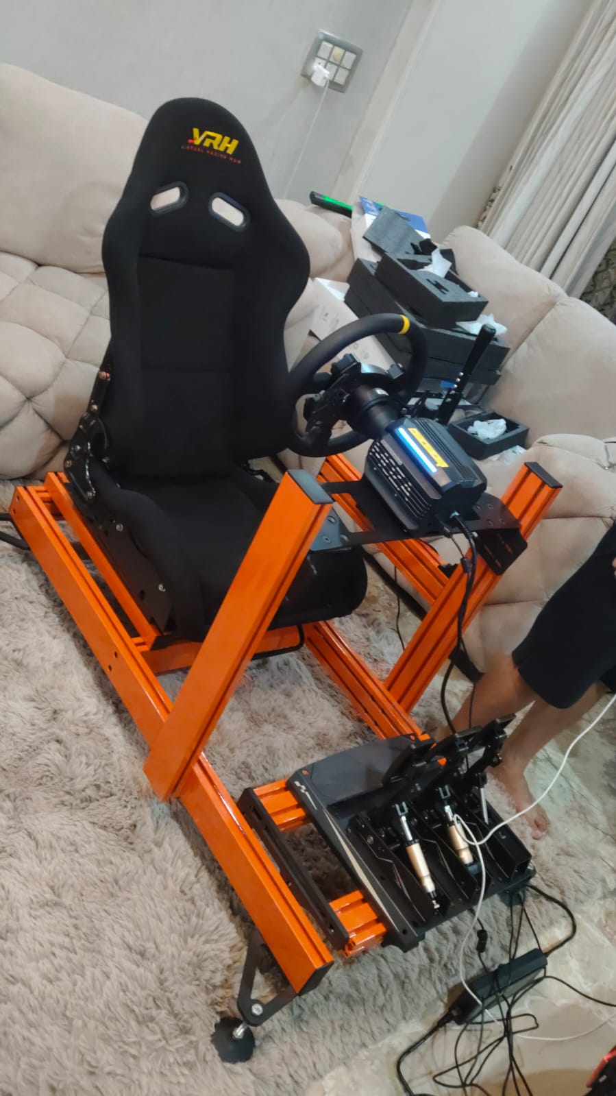 VRH-2.0 Aluminium Extrusion Cockpit with Custom Livery and Color Options – product image 5