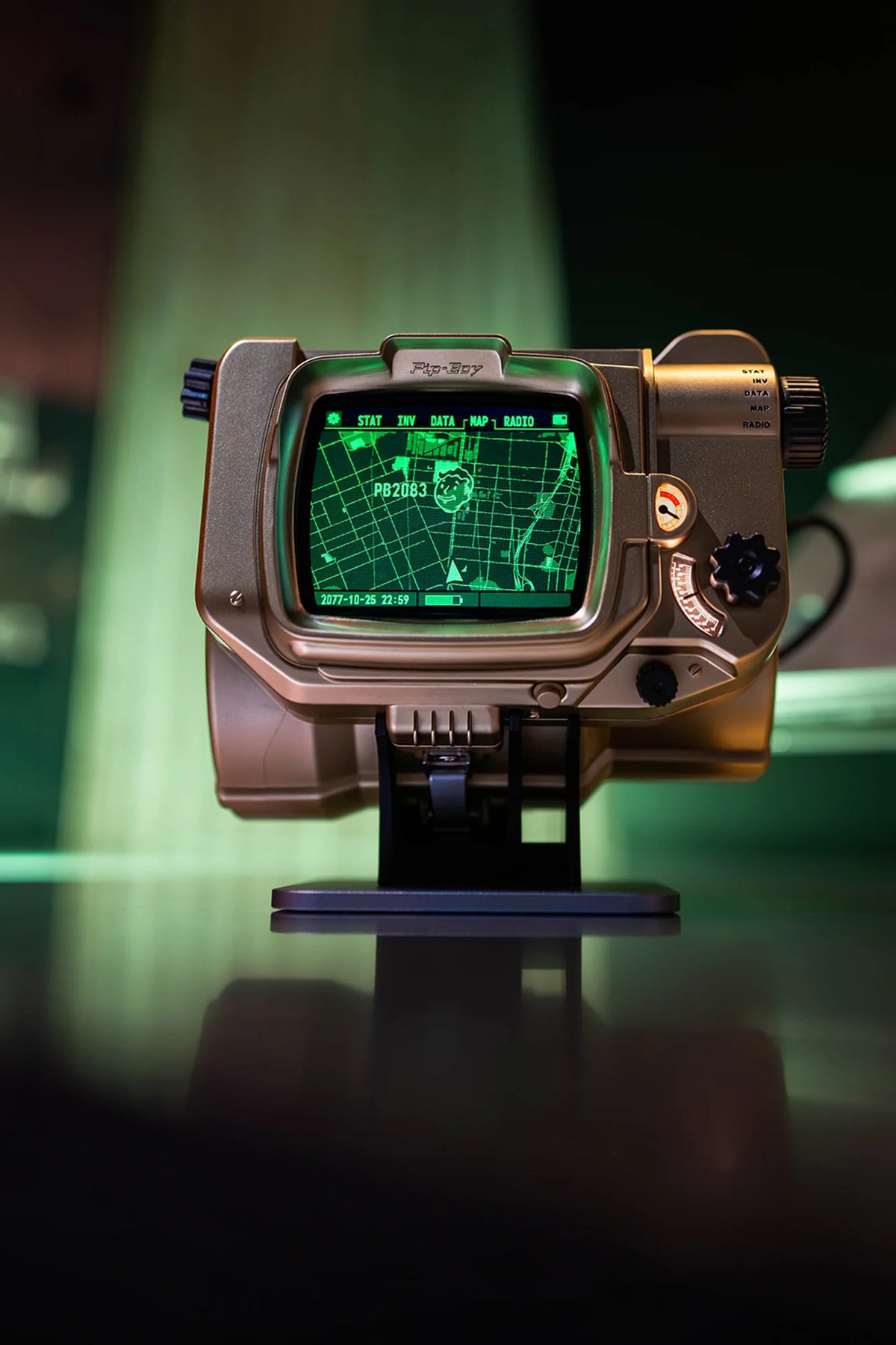 Fallout Pip-Boy 3000 Mk V Die-Cast Replica